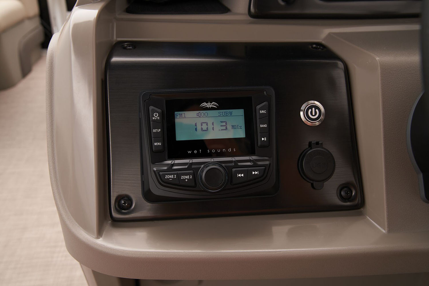 2025 Sun Tracker SportFish 22 DLX in Topeka, Kansas - Photo 13