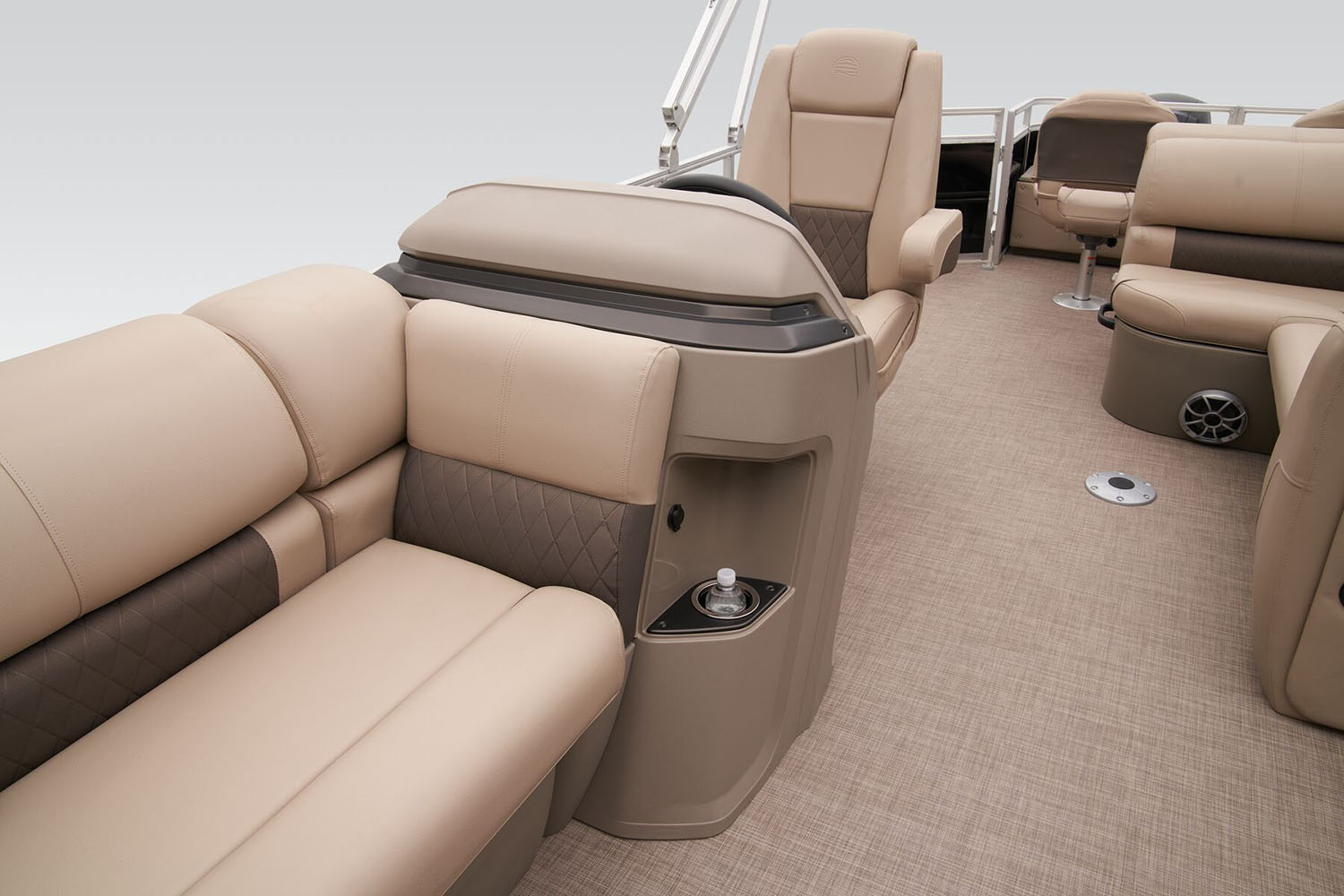 2025 Sun Tracker SportFish 22 DLX in Topeka, Kansas - Photo 10