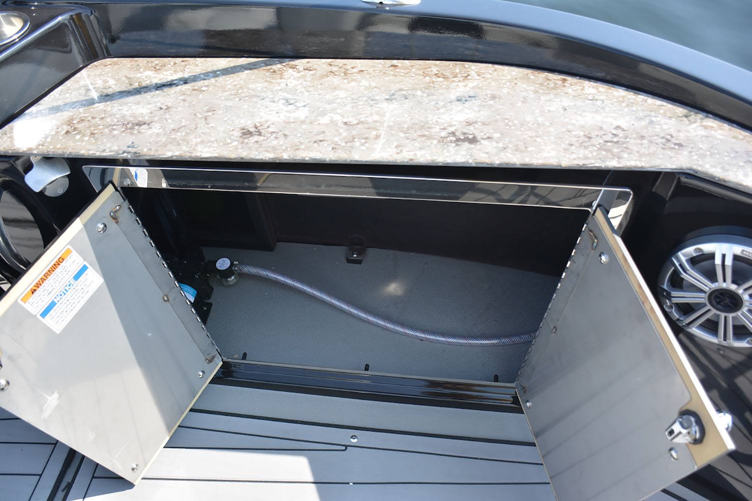 2024 Sylvan M5 CLZ DC in Paducah, Kentucky - Photo 10