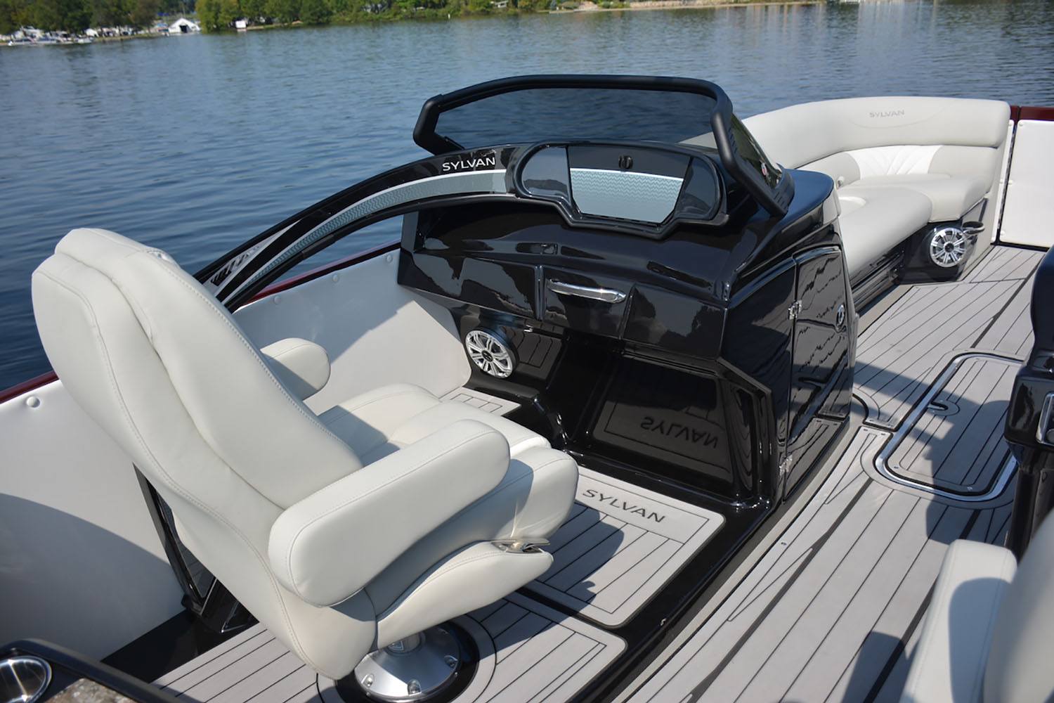 2024 Sylvan M5 CLZ DC in Paducah, Kentucky - Photo 5