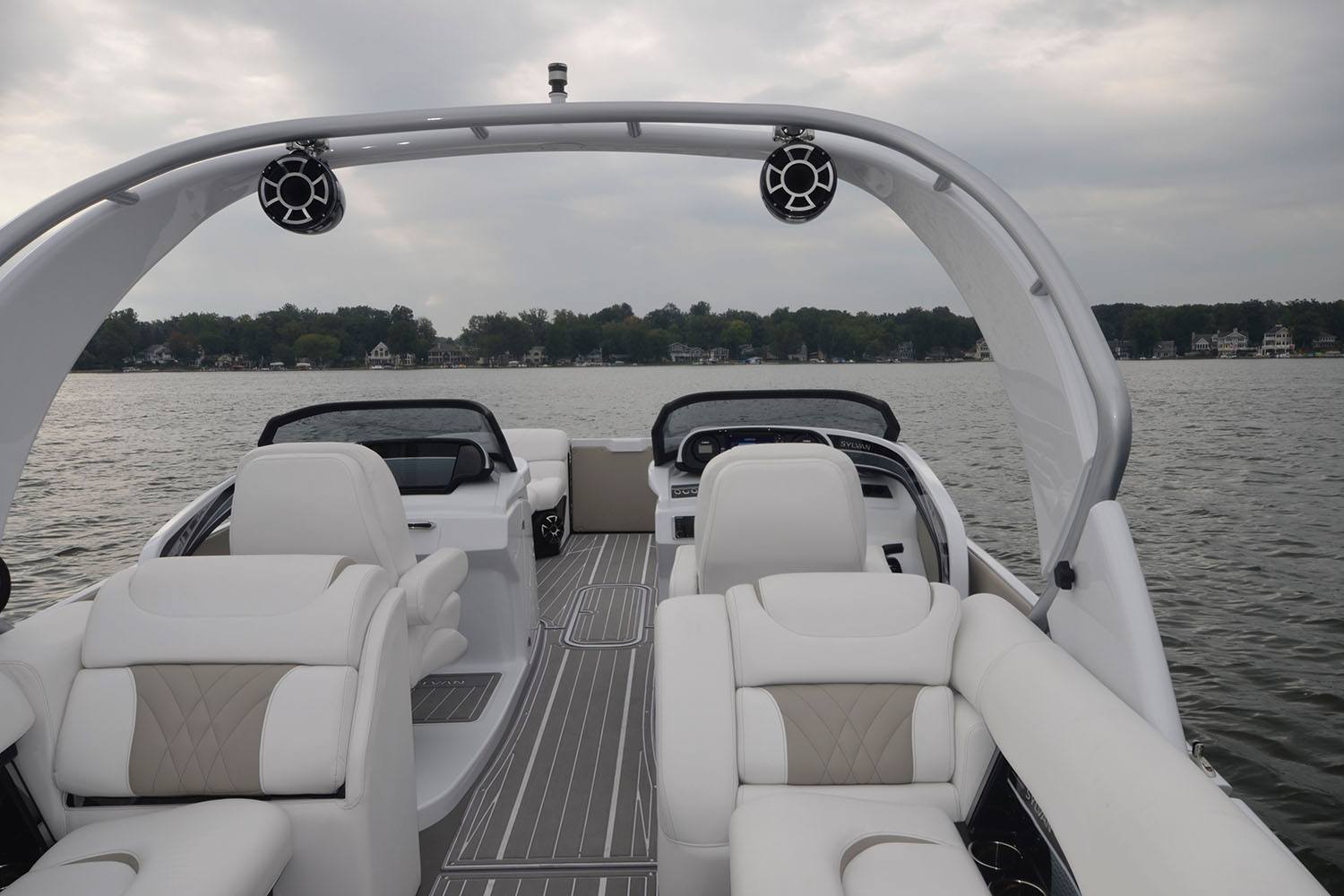 2024 Sylvan M5 LZ DC in Paducah, Kentucky - Photo 5