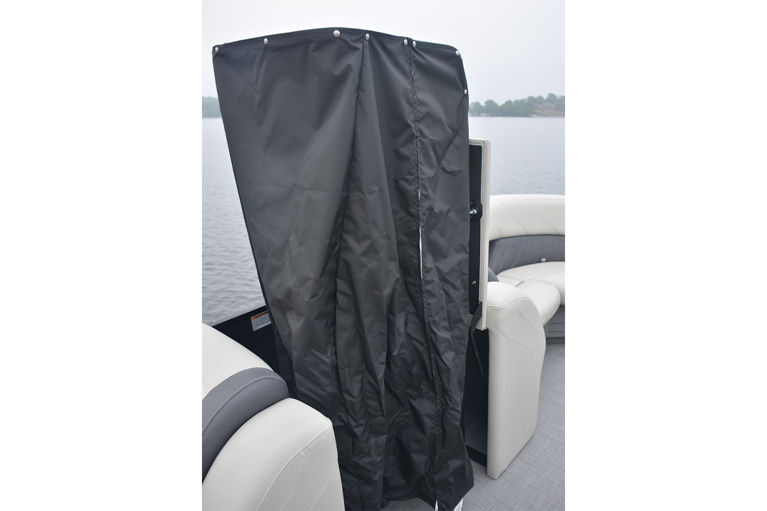 2025 Sylvan 820 LZ w/ Change Room in Paducah, Kentucky - Photo 11