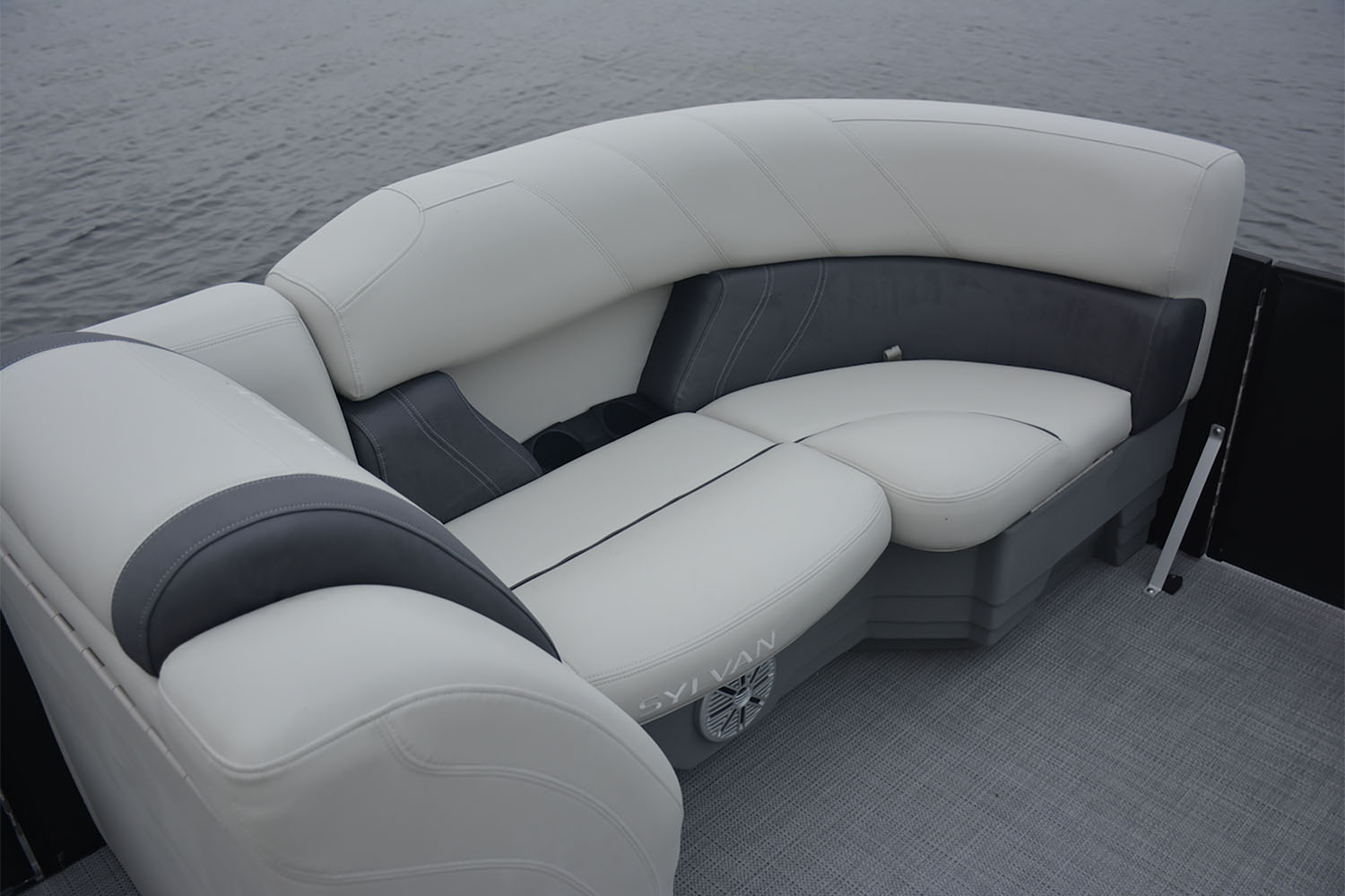 2025 Sylvan 8522 CLZ in Paducah, Kentucky - Photo 14