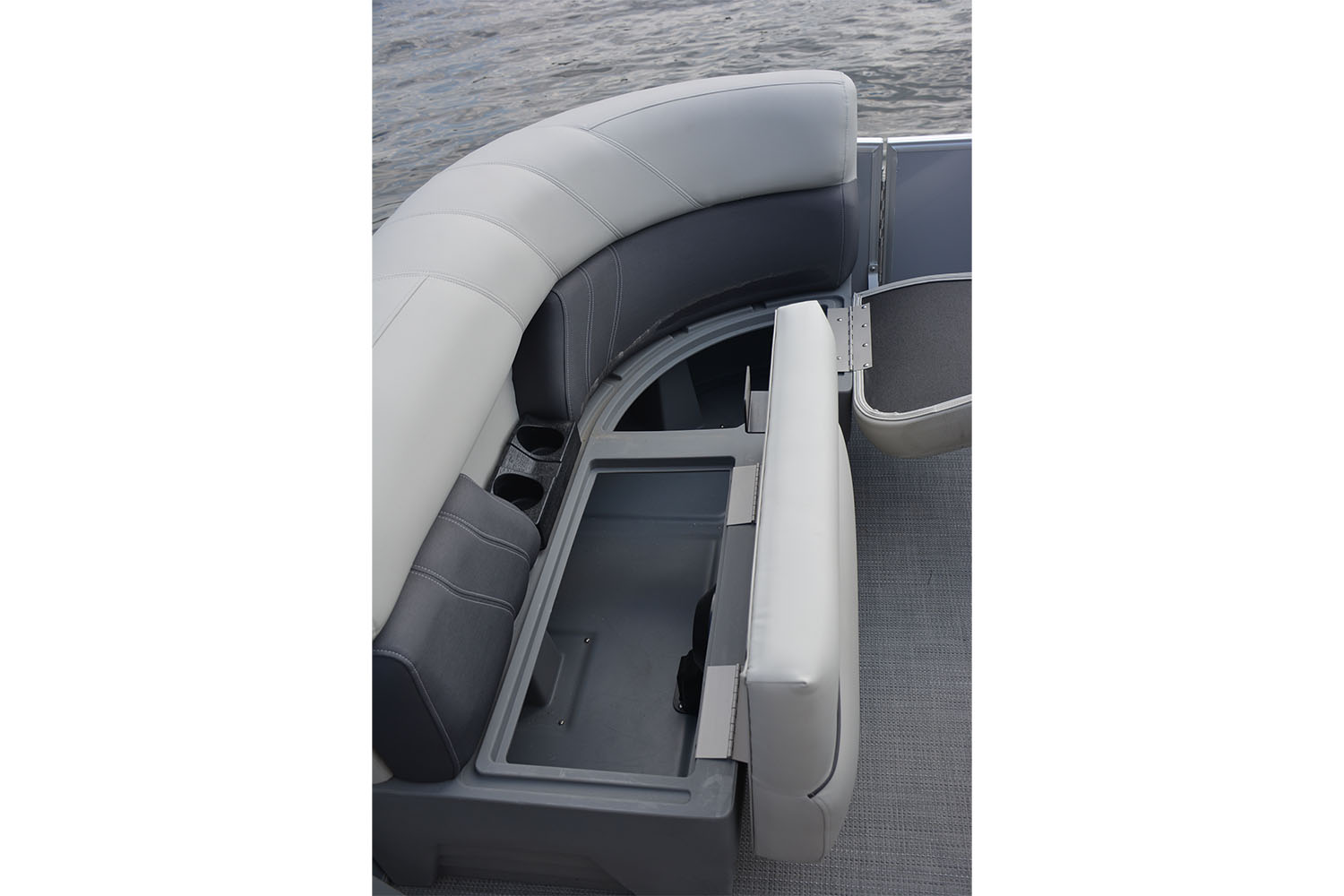 2025 Sylvan 8522 Party Fish in Paducah, Kentucky - Photo 11