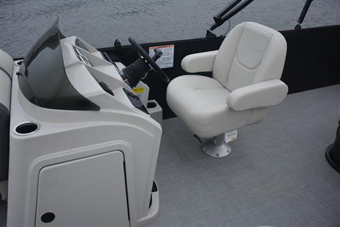 2025 Sylvan 8524 CLZ in Paducah, Kentucky - Photo 13