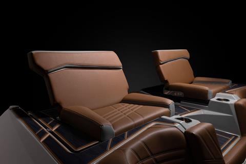カプレヘンション 2025 TIGE Ultré 25ZX | New Power Boats Inboard for Sale in
