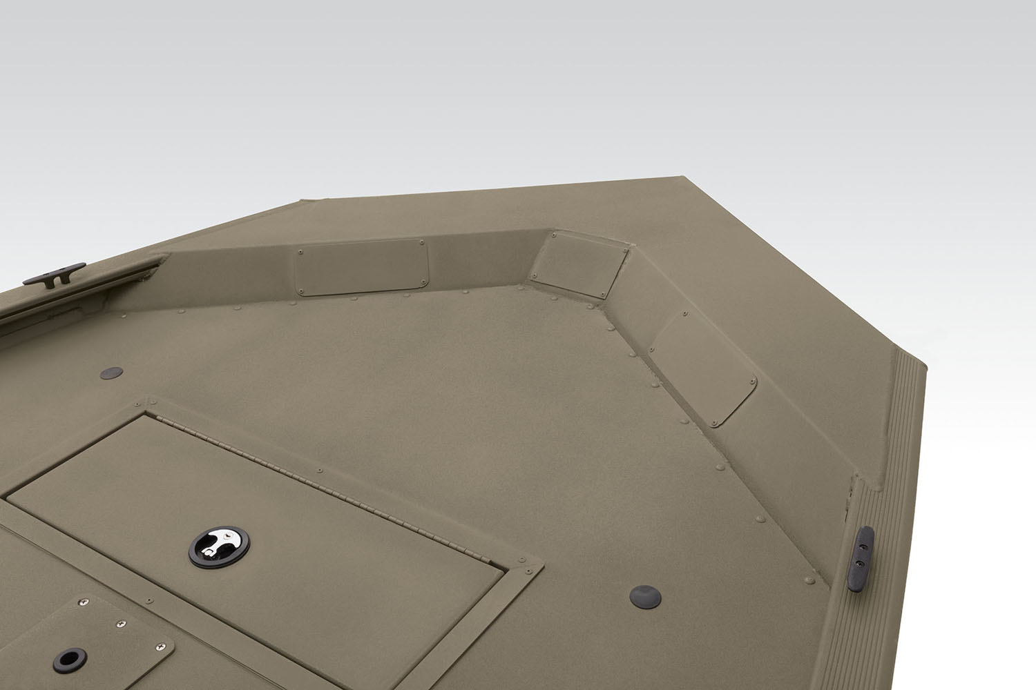 2026 Tracker GRIZZLY photo 2