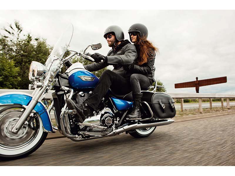 2014 Triumph Thunderbird LT in Wichita, Kansas - Photo 2