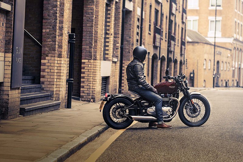 2017 Triumph Bonneville Bobber 5