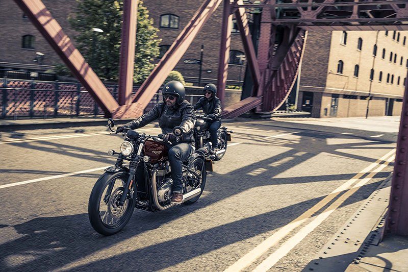 2018 Triumph Bonneville Bobber 4