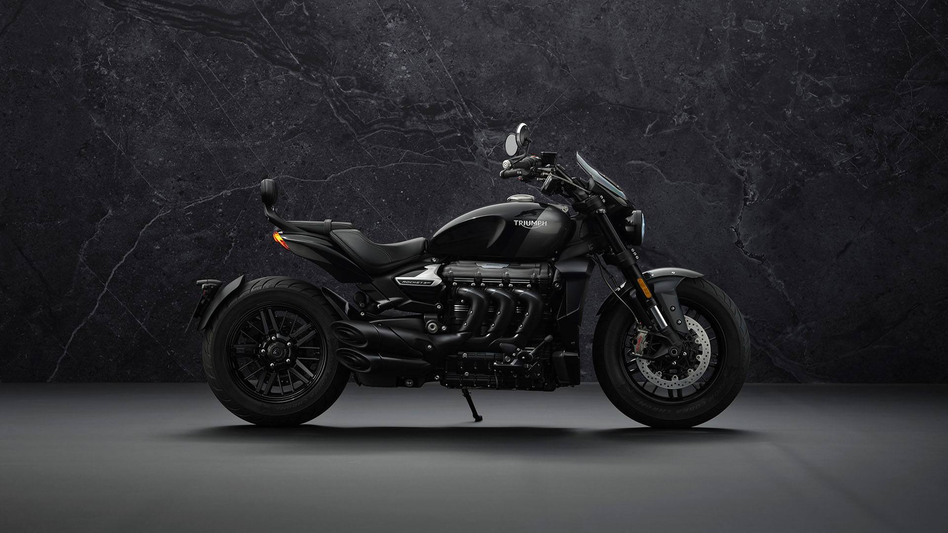 2022 Triumph Rocket 3 GT Triple Black in Rochester, New York - Photo 2