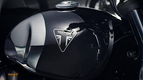 2023 Triumph Bonneville Bobber Chrome Edition in Belle Plaine, Minnesota - Photo 21