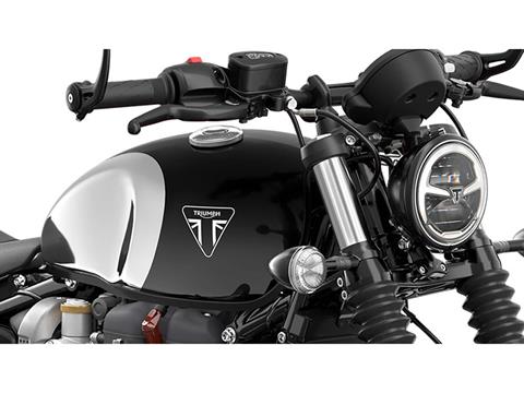 2023 Triumph Bonneville Bobber Chrome Edition in Belle Plaine, Minnesota - Photo 18