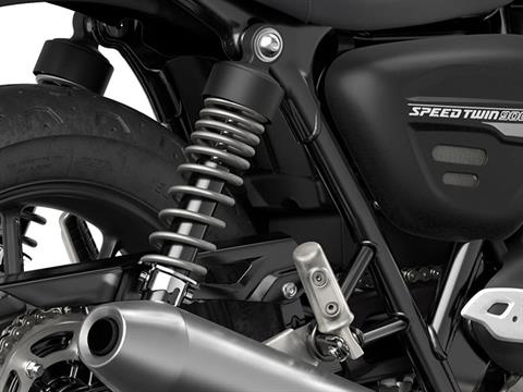 2023 Triumph Speed Twin 900 in Foxboro, Massachusetts - Photo 12