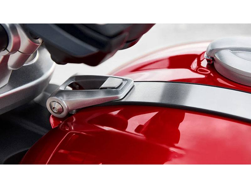 2023 Triumph Rocket 3 R 9