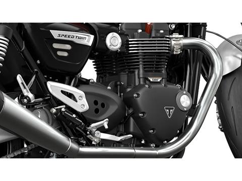 2024 Triumph Speed Twin 1200 in Belle Plaine, Minnesota - Photo 9