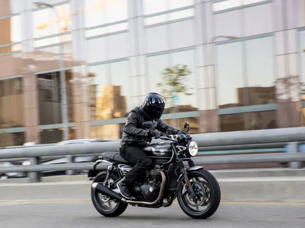 2024 Triumph Speed Twin 1200 in Belle Plaine, Minnesota - Photo 17