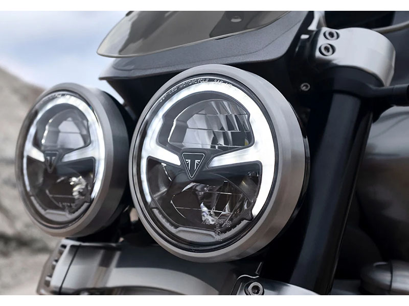 2024 Triumph Rocket 3 GT in Belle Plaine, Minnesota - Photo 9