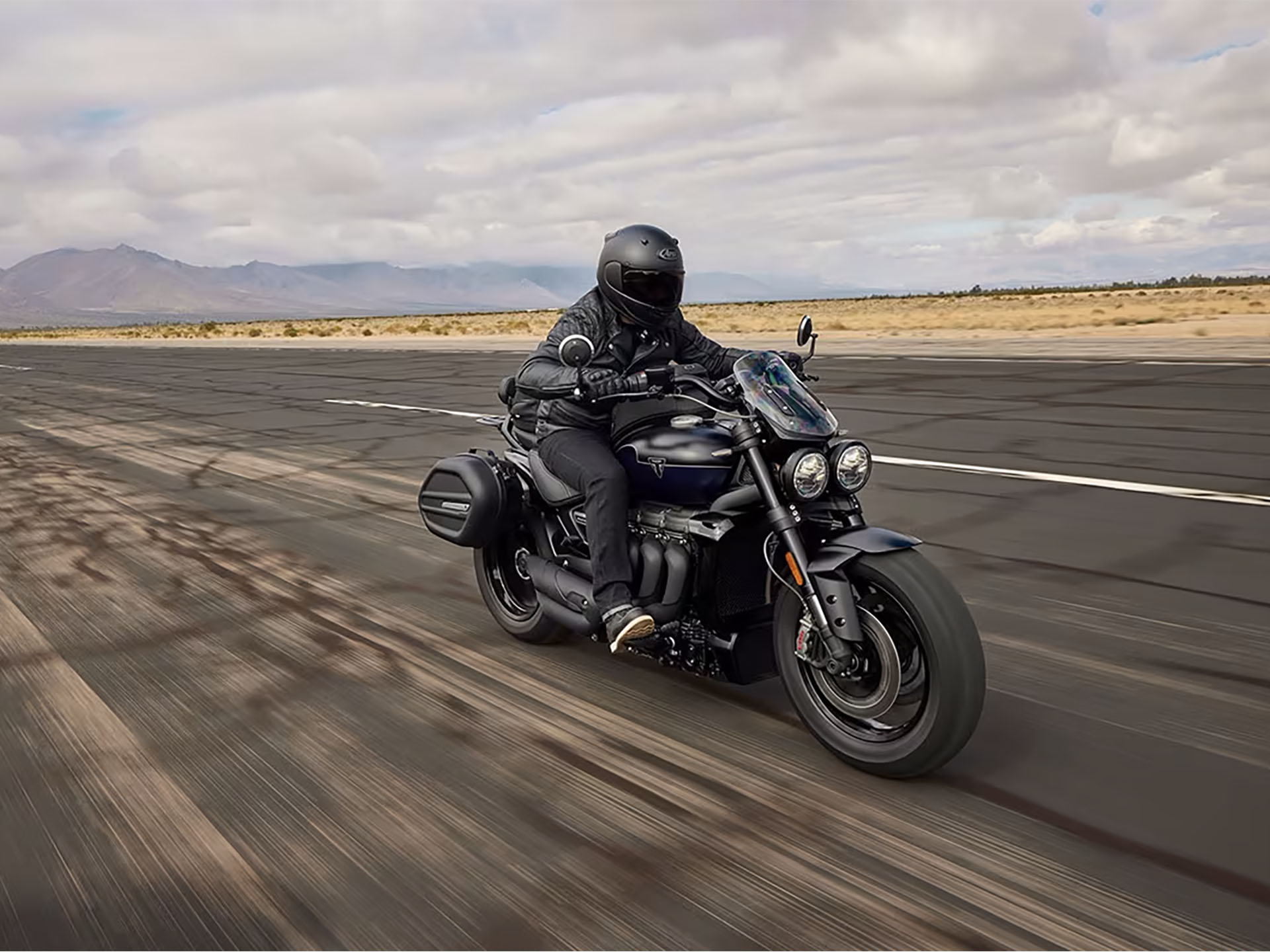 2025 Triumph Rocket 3 Storm GT in Foxboro, Massachusetts - Photo 15