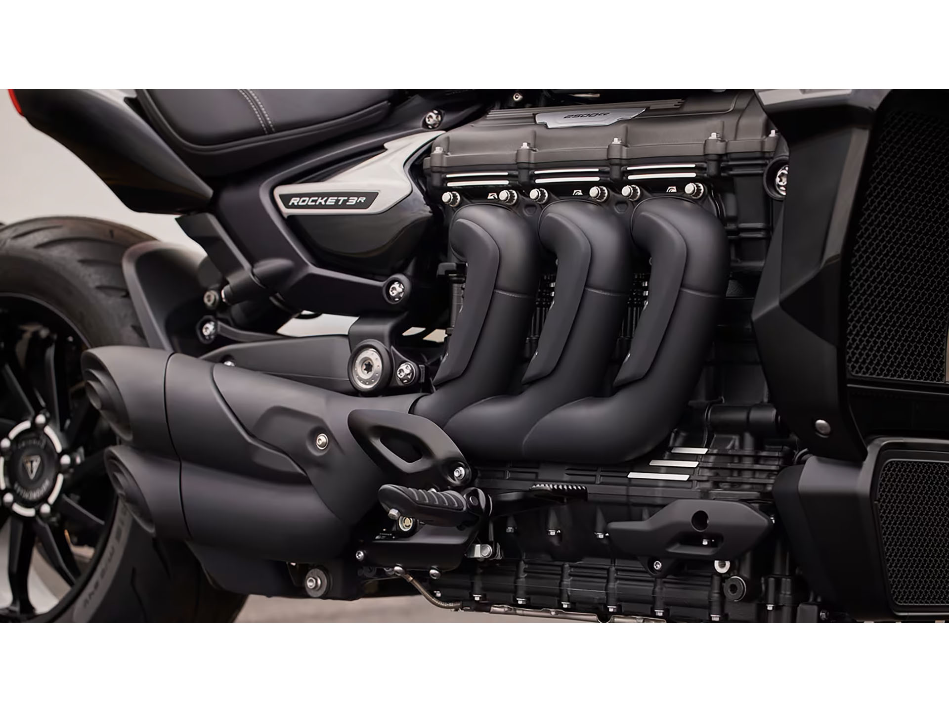 2025 Triumph Rocket 3 Storm R in Foxboro, Massachusetts - Photo 48