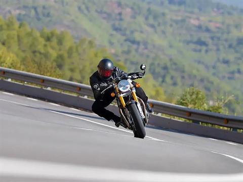 2024 Triumph Thruxton RS in Belle Plaine, Minnesota - Photo 12
