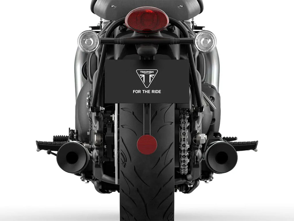 2025 Triumph Bonneville Bobber in Enfield, Connecticut - Photo 3