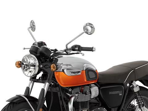 2025 Triumph Bonneville T100 in Foxboro, Massachusetts - Photo 9