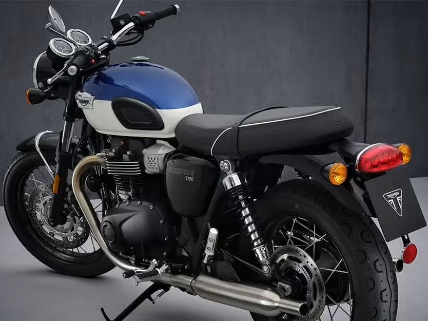 2025 Triumph Bonneville T100 in Foxboro, Massachusetts - Photo 19