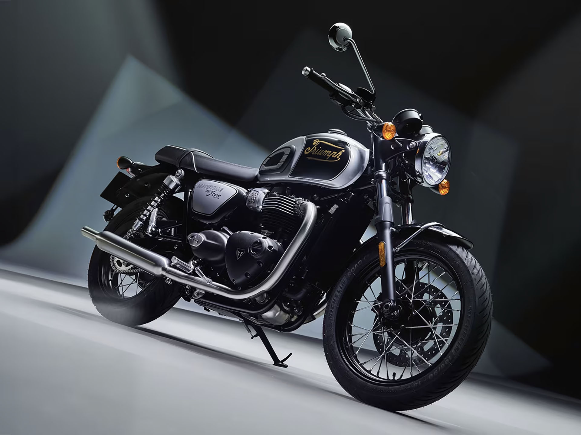 2025 Triumph Bonneville T100 in Enfield, Connecticut - Photo 10
