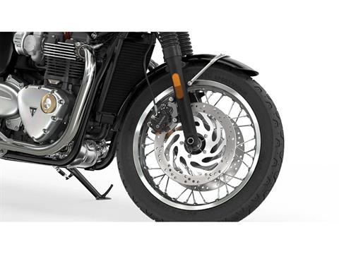 2025 Triumph Bonneville T120 in Manchester, New Hampshire - Photo 9