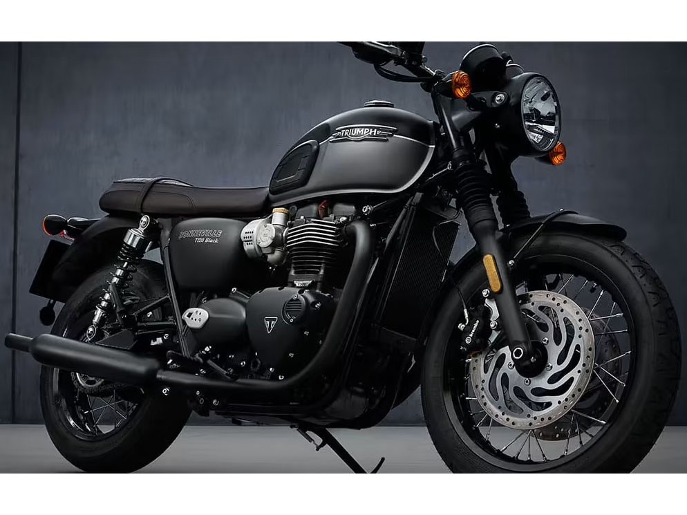 2025 Triumph Bonneville T120 Black in Enfield, Connecticut - Photo 13