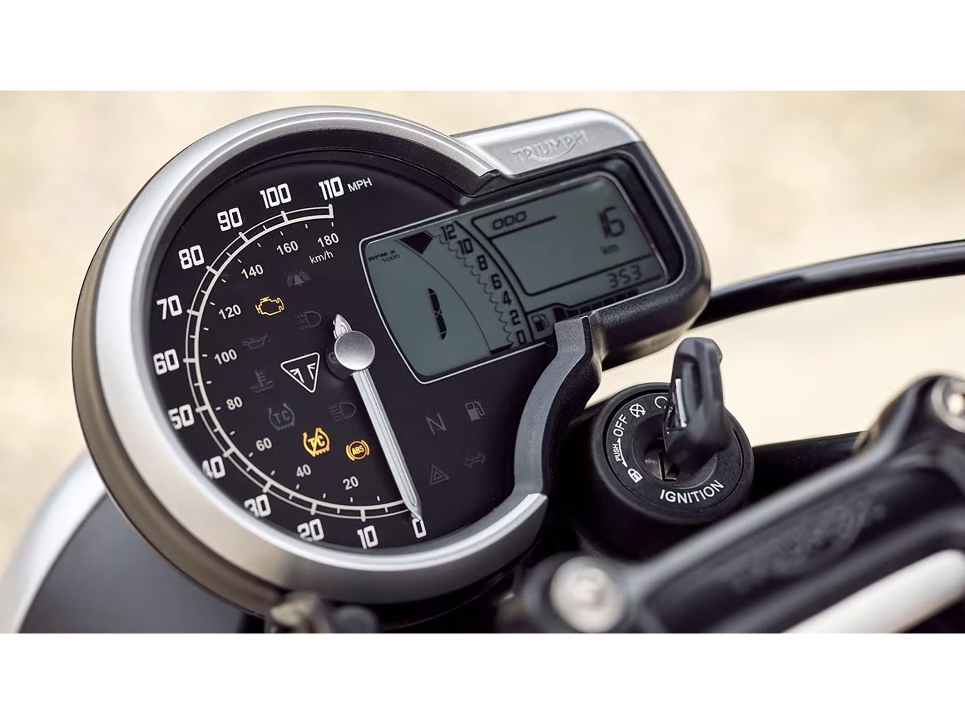 2025 Triumph Speed 400 in Enfield, Connecticut - Photo 7