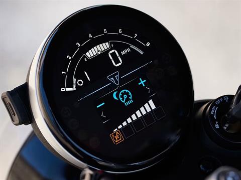 2025 Triumph Speed Twin 1200 in Foxboro, Massachusetts - Photo 9