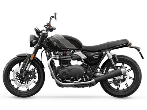2025 Triumph Speed Twin 900 in Foxboro, Massachusetts - Photo 2