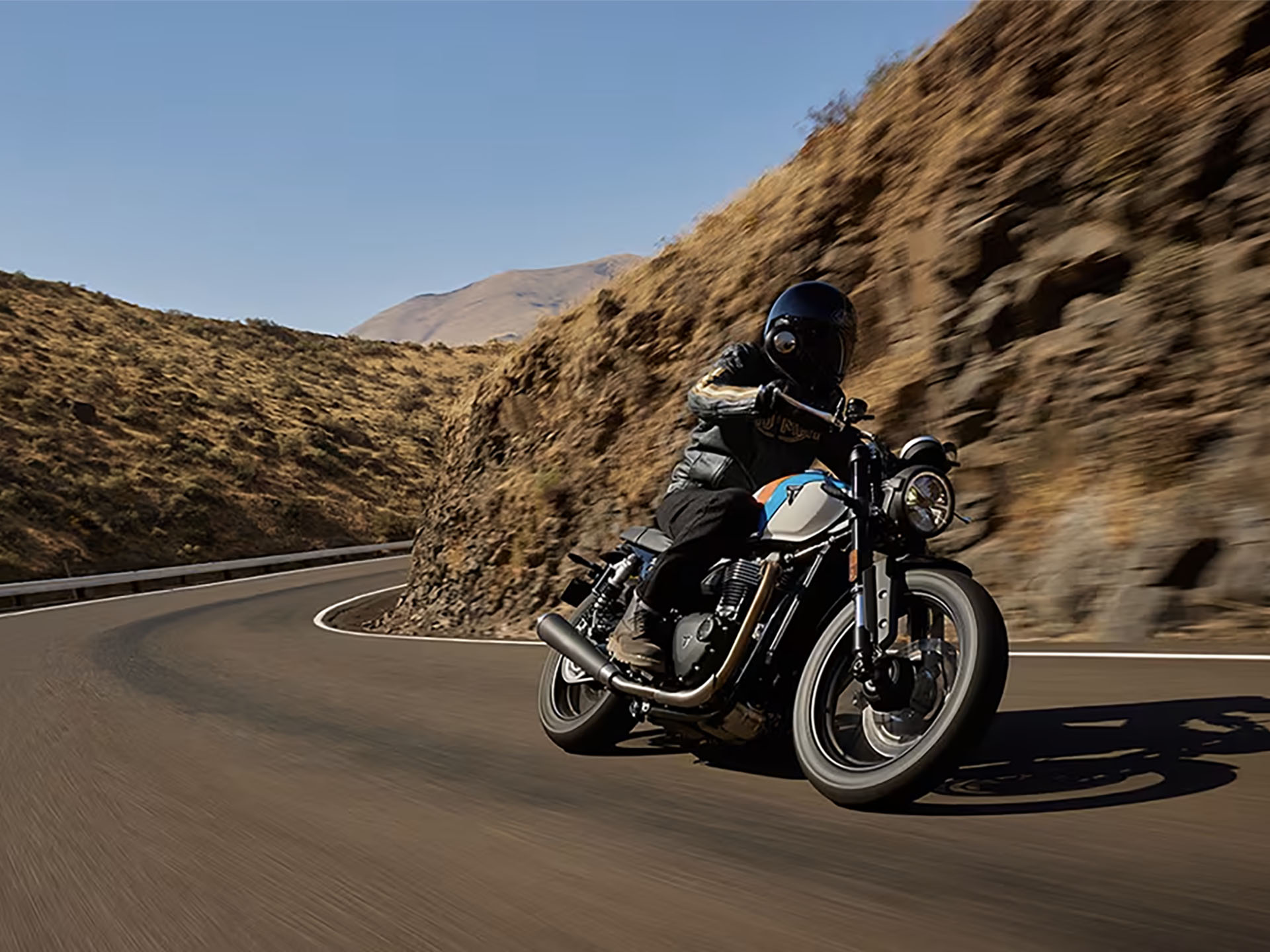 2025 Triumph Speed Twin 900 in Foxboro, Massachusetts - Photo 41