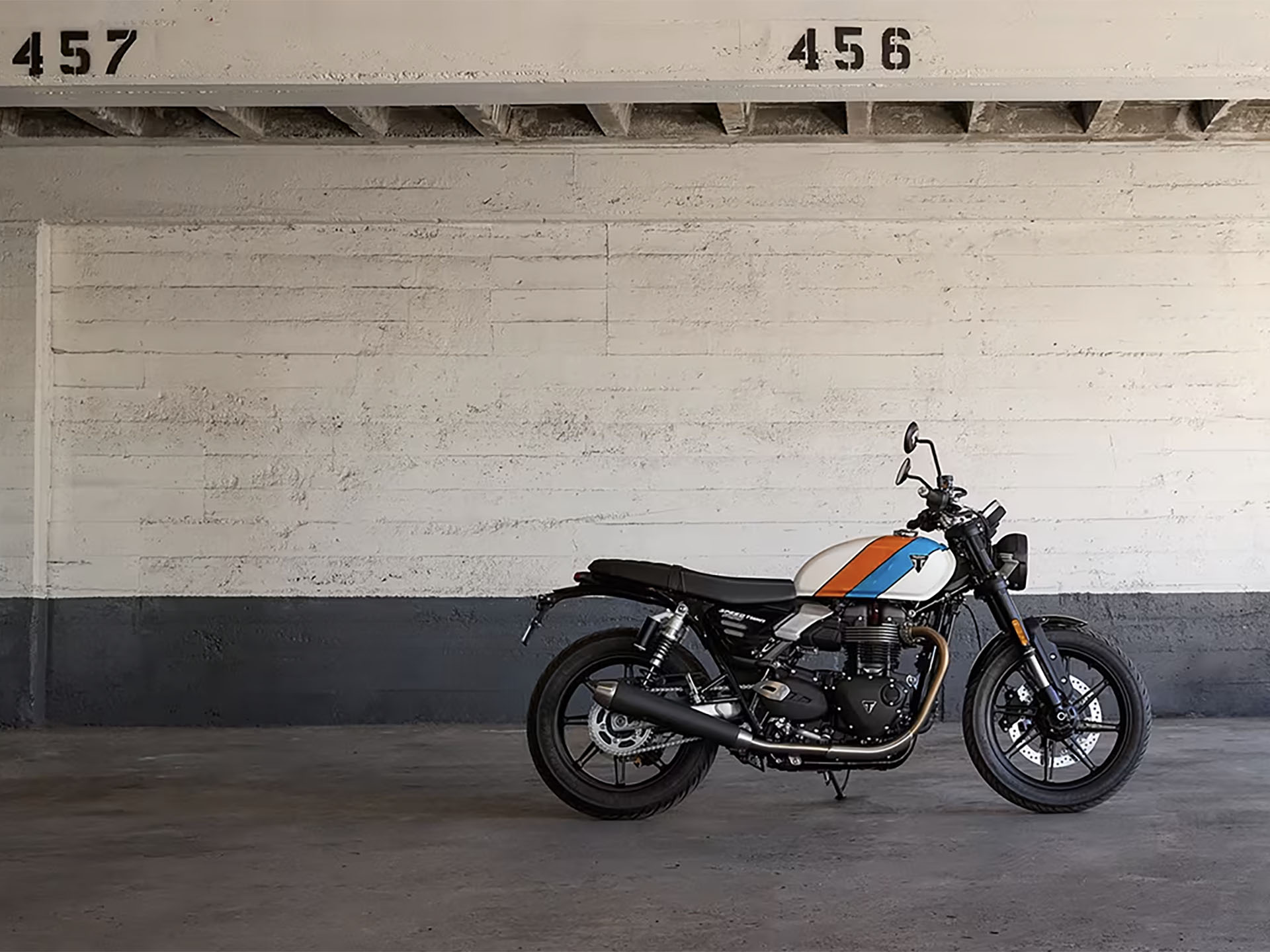 2025 Triumph Speed Twin 900 in Foxboro, Massachusetts - Photo 48