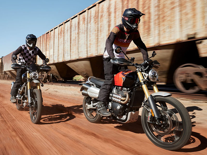 Moto triumph scrambler 1200 xc deals