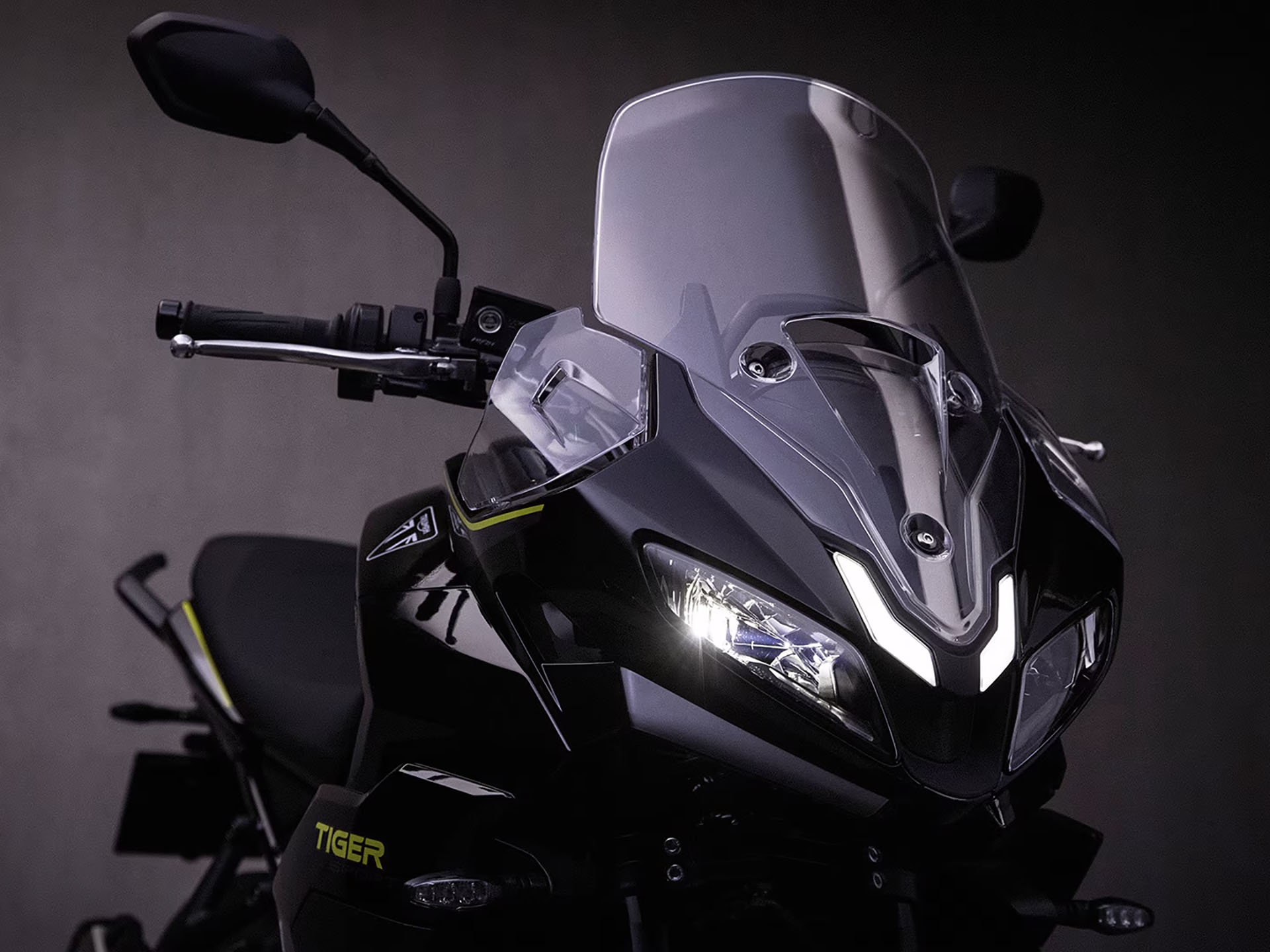 2025 Triumph Tiger Sport 800 in Enfield, Connecticut - Photo 10