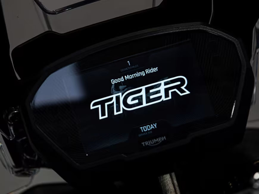 2025 Triumph Tiger 850 Sport in Manchester, New Hampshire - Photo 9