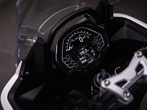 2025 Triumph Tiger Sport 660 in Foxboro, Massachusetts - Photo 9