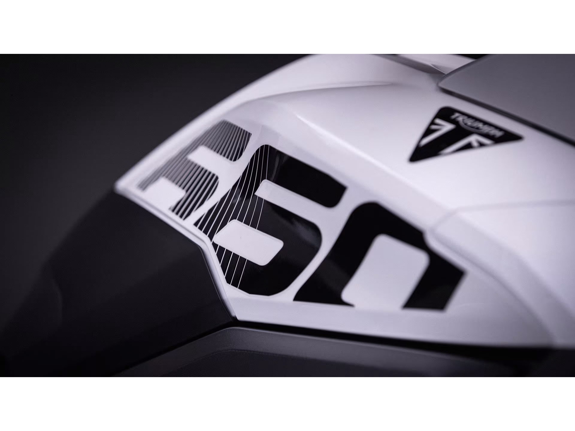 2025 Triumph Tiger Sport 660 in Foxboro, Massachusetts - Photo 11