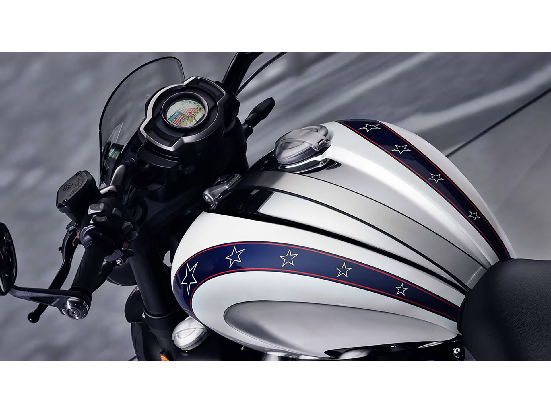 2025 Triumph Rocket 3 Storm GT Evel Knievel Limited Edition in Foxboro, Massachusetts - Photo 6