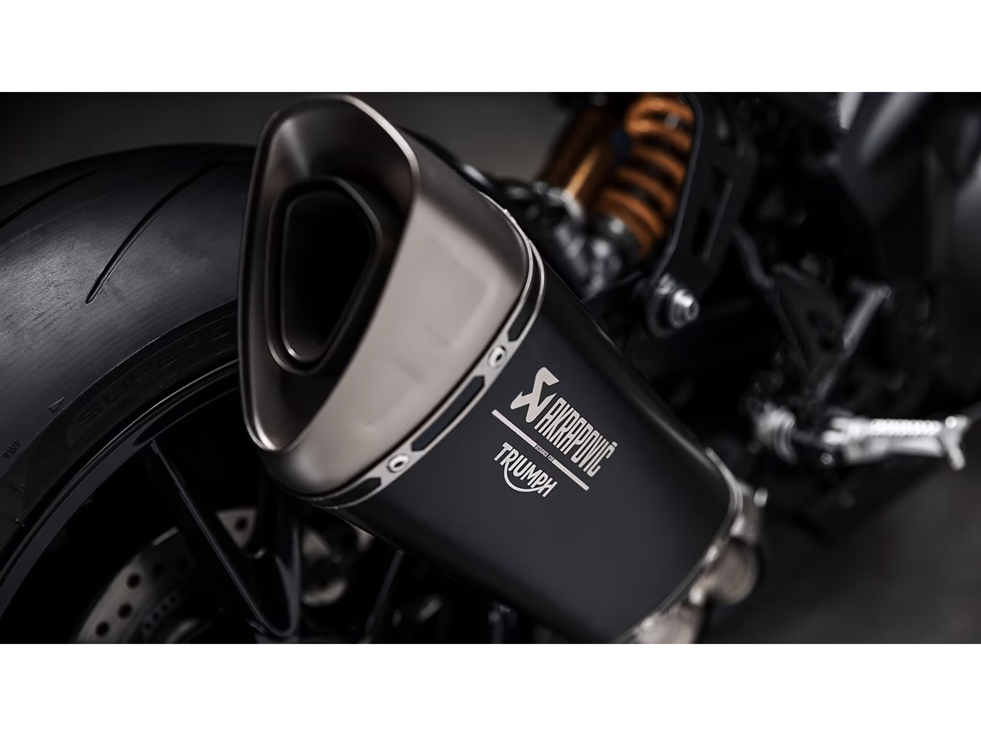 2025 Triumph Speed Triple 1200 RR Breitling Limited Edition in Foxboro, Massachusetts - Photo 7