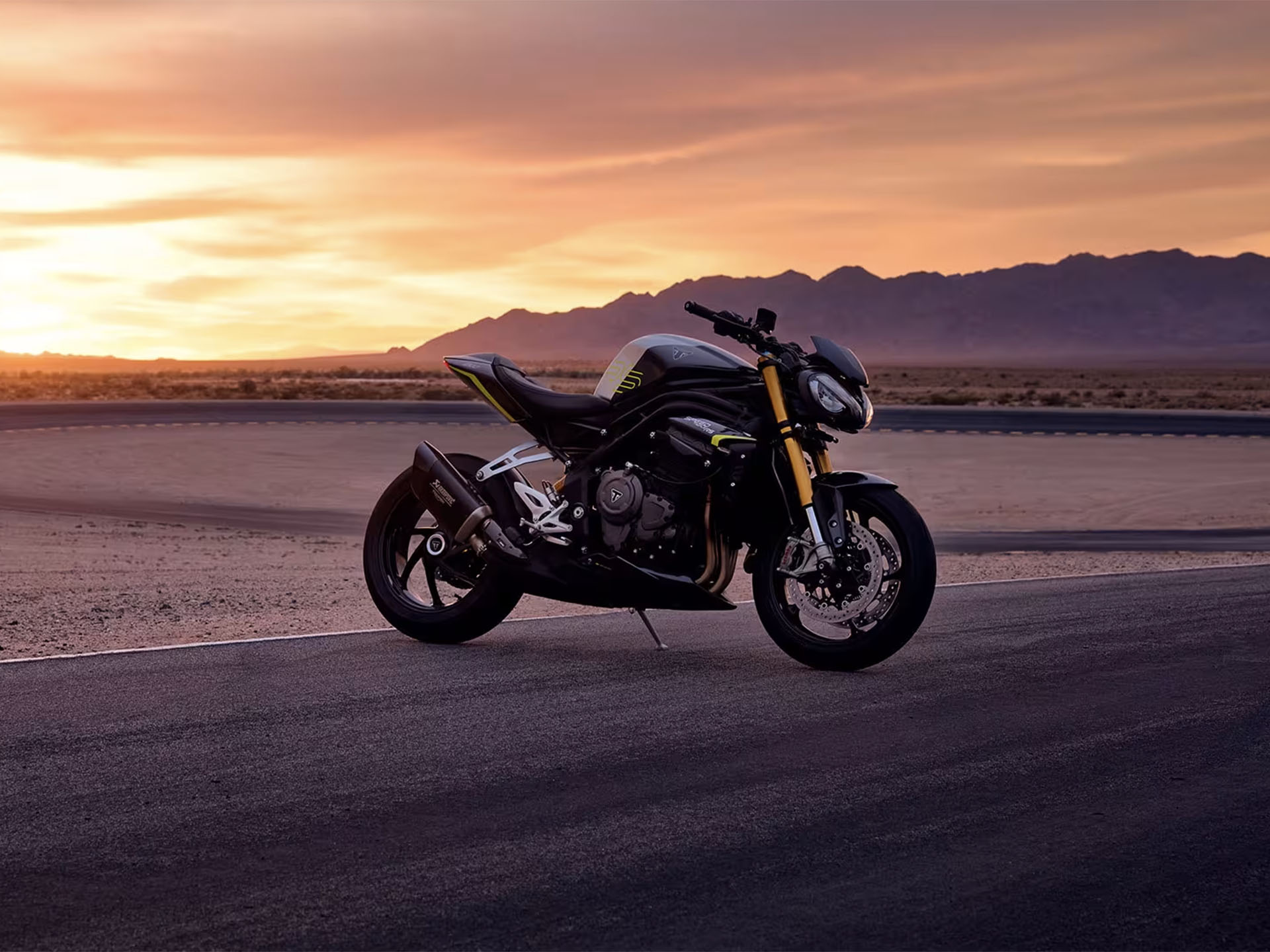 2025 Triumph Speed Triple 1200 RS in Foxboro, Massachusetts - Photo 14