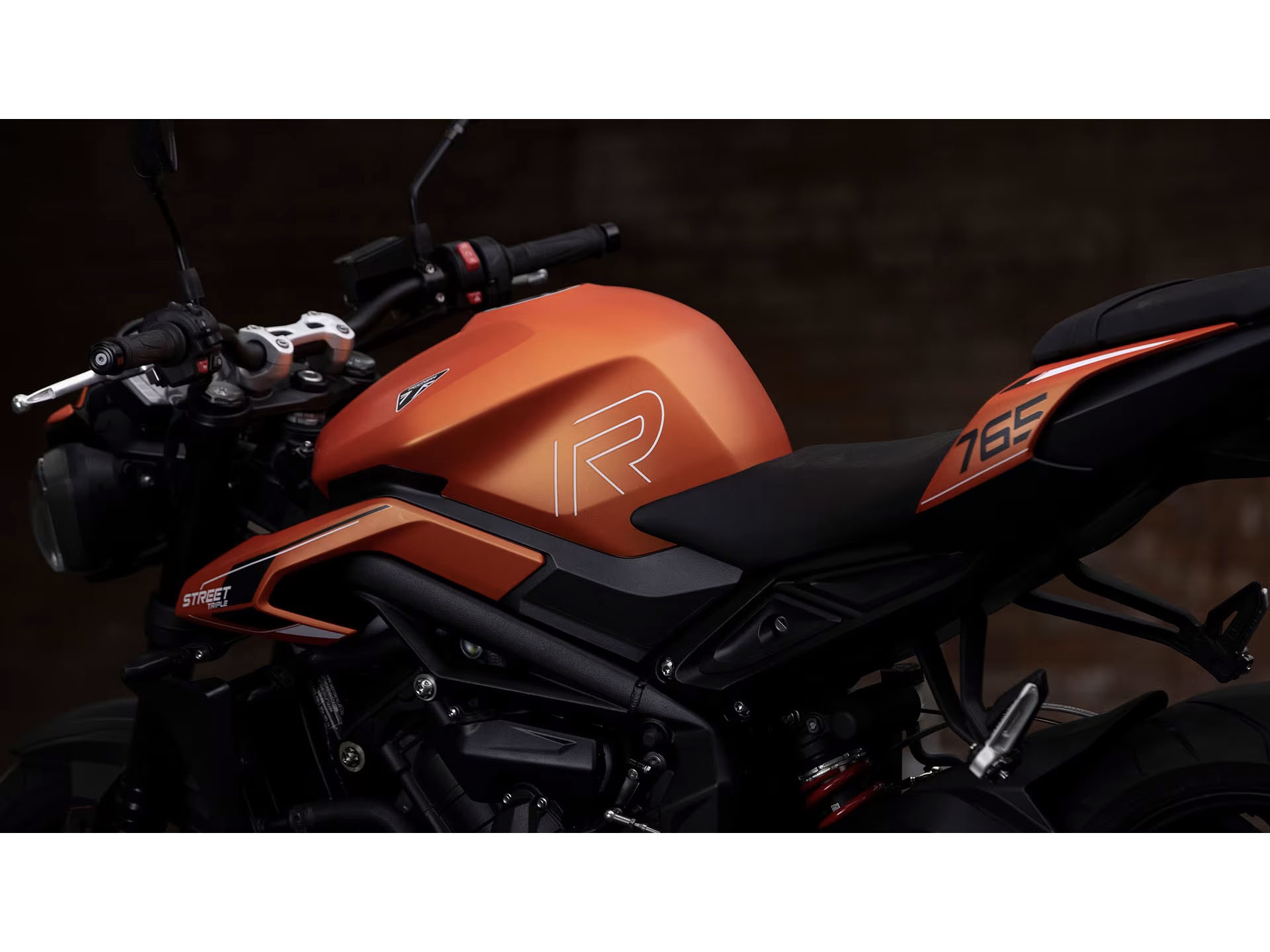 2025 Triumph Street Triple 765 R in Enfield, Connecticut - Photo 7