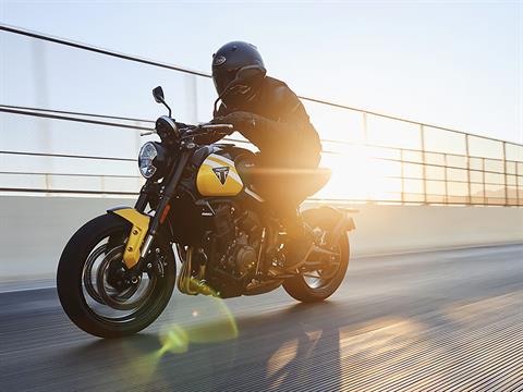 2025 Triumph Trident 660 in Foxboro, Massachusetts - Photo 44