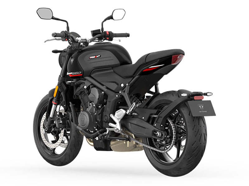 2025 Triumph Trident 660 in Foxboro, Massachusetts - Photo 6