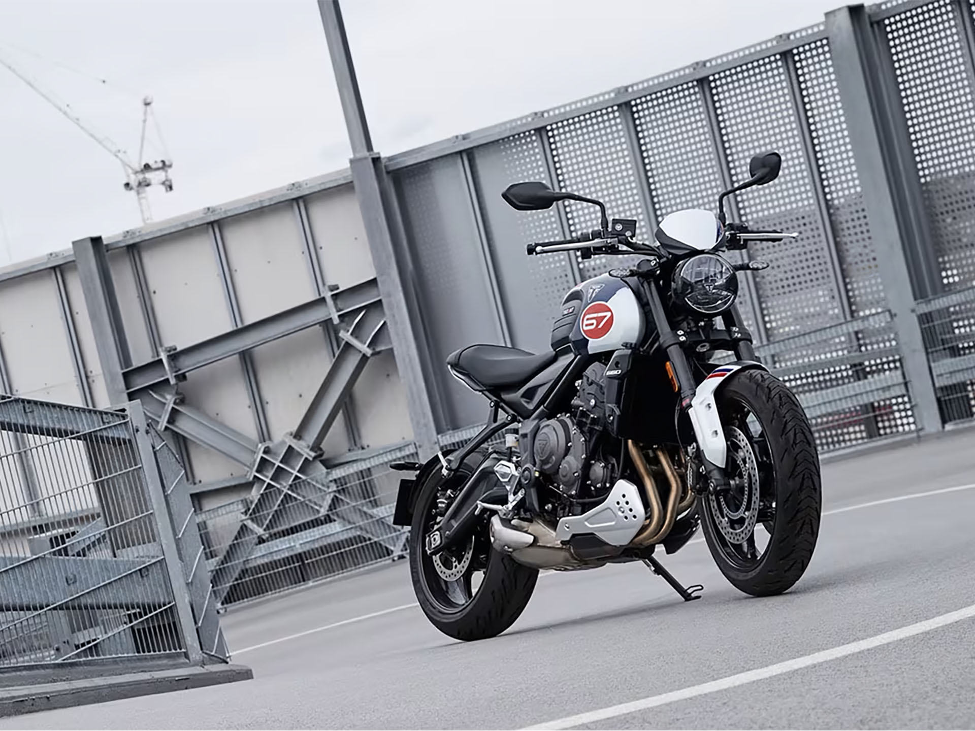 2025 Triumph Trident 660 Triple Tribute Edition in Manchester, New Hampshire - Photo 11