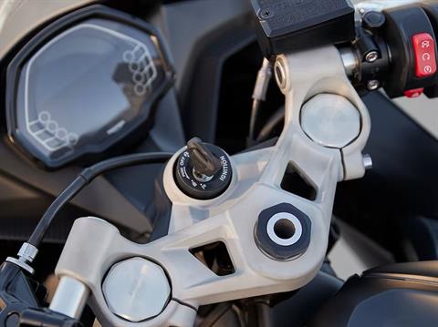 2025 Triumph Daytona 660 in Manchester, New Hampshire - Photo 10