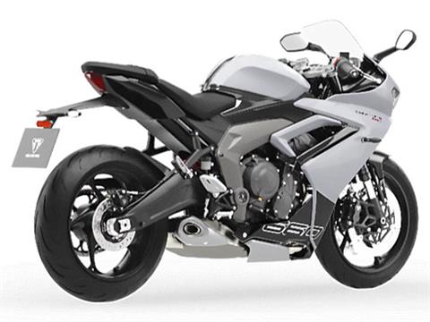 2025 Triumph Daytona 660 in Enfield, Connecticut - Photo 6
